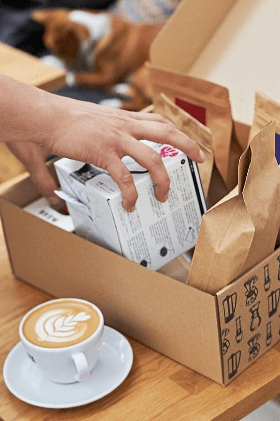 Упаковка для доставки кофейных наборов Coffee Republic