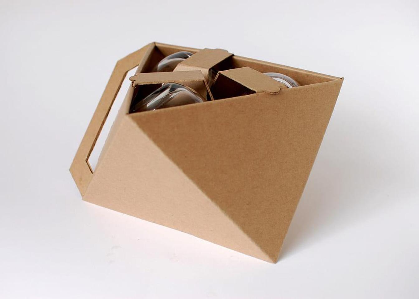 Wineglass Package Design - коробка с ручкой для стеклянных бокалов