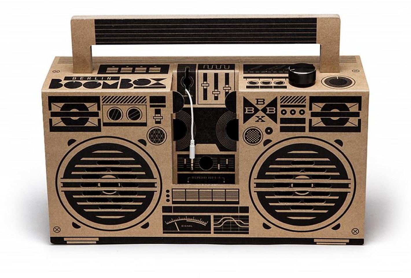 Berlin Boombox из картона