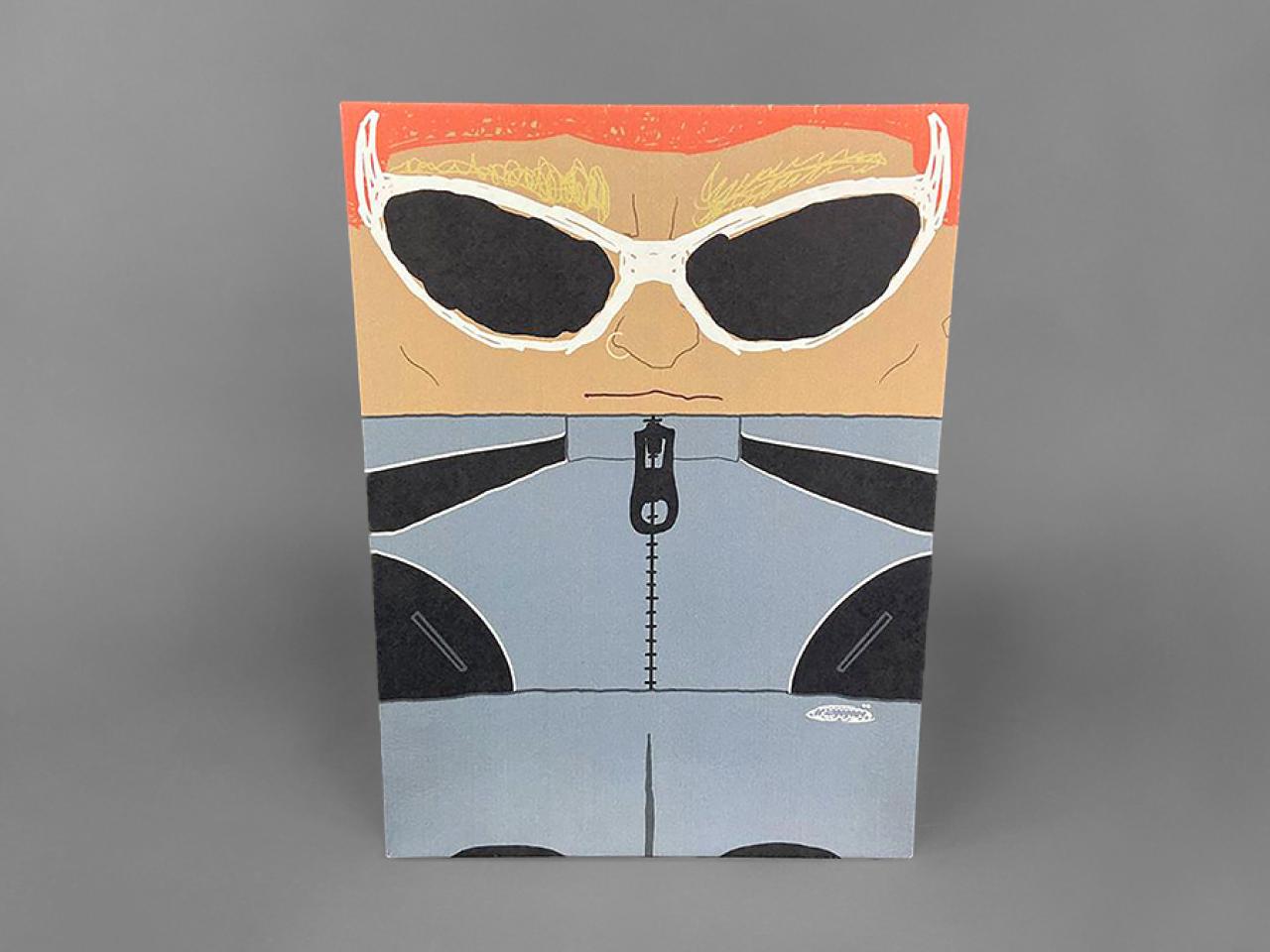 Яркая упаковка для спортивного костюма