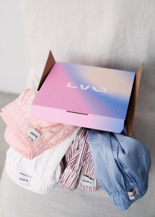 Коробки для одежды