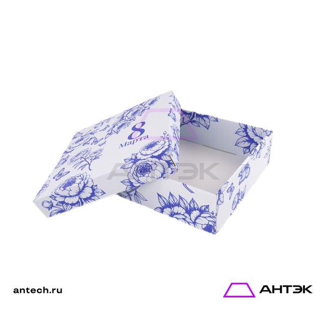Подарочная коробка к 8 марта крышка-дно 300х300х100 МГК с печатью "Синие пионы"
