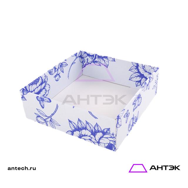Подарочная коробка к 8 марта крышка-дно 300х300х100 МГК с печатью "Синие пионы"