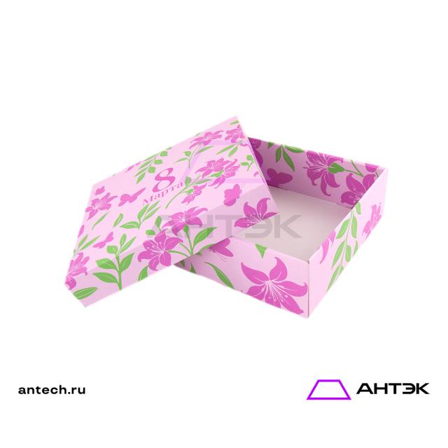 Подарочная коробка к 8 марта крышка-дно 300х300х100 МГК с печатью "Розовые цветы"