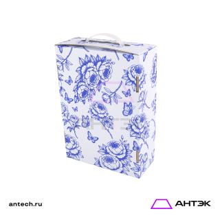 Подарочная коробка с ручкой 220х320х100 МГК с печатью "Синие пионы"