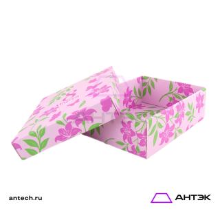 Подарочная коробка к 8 марта крышка-дно 270х215х90 МГК с печатью "Розовые цветы"