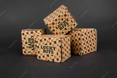 Коробки с красно-черной печатью LUCKY BITS